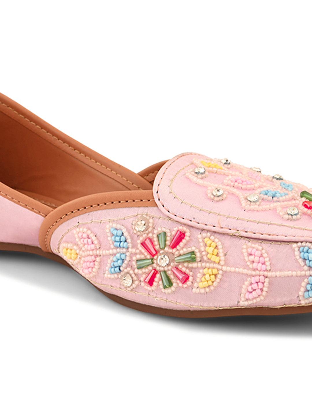 Stylish Handcrafted Punjabi Juttis