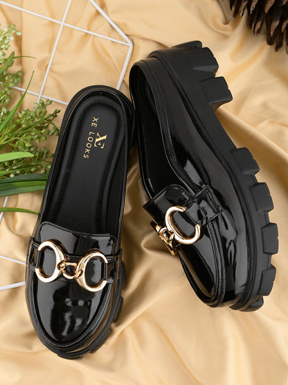 Trendy  Slip-On Loafers with Black Sole and Metal Accent