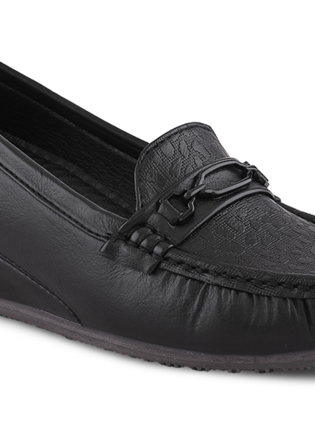 Classic Textured Vamp Buckle Detail Wedge Loafers