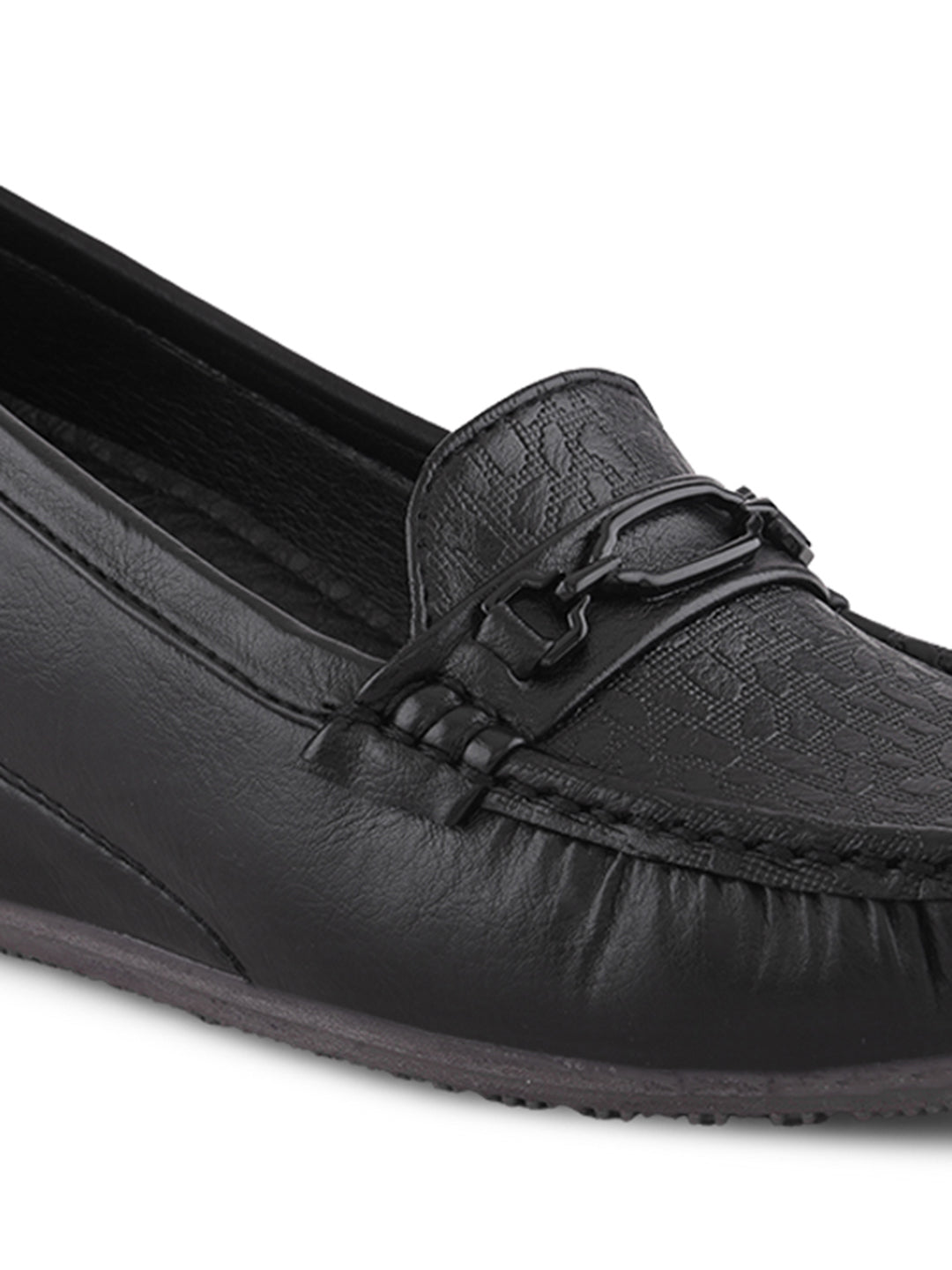 Classic Textured Vamp Buckle Detail Wedge Loafers