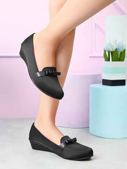 Elegant & Versatile Bow Design Wedge Heel Ballerinas
