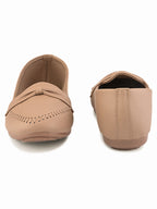 Elegant Design With A Stylish Knot Bellies