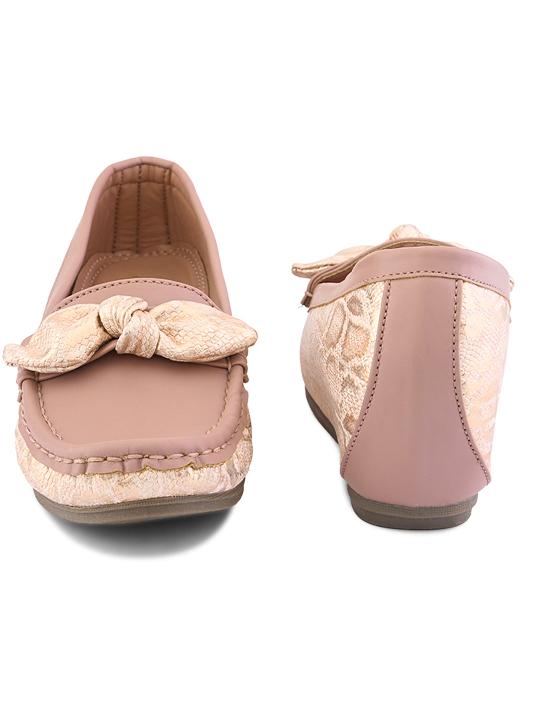 Elegant Bow with Snake-Print Loafers