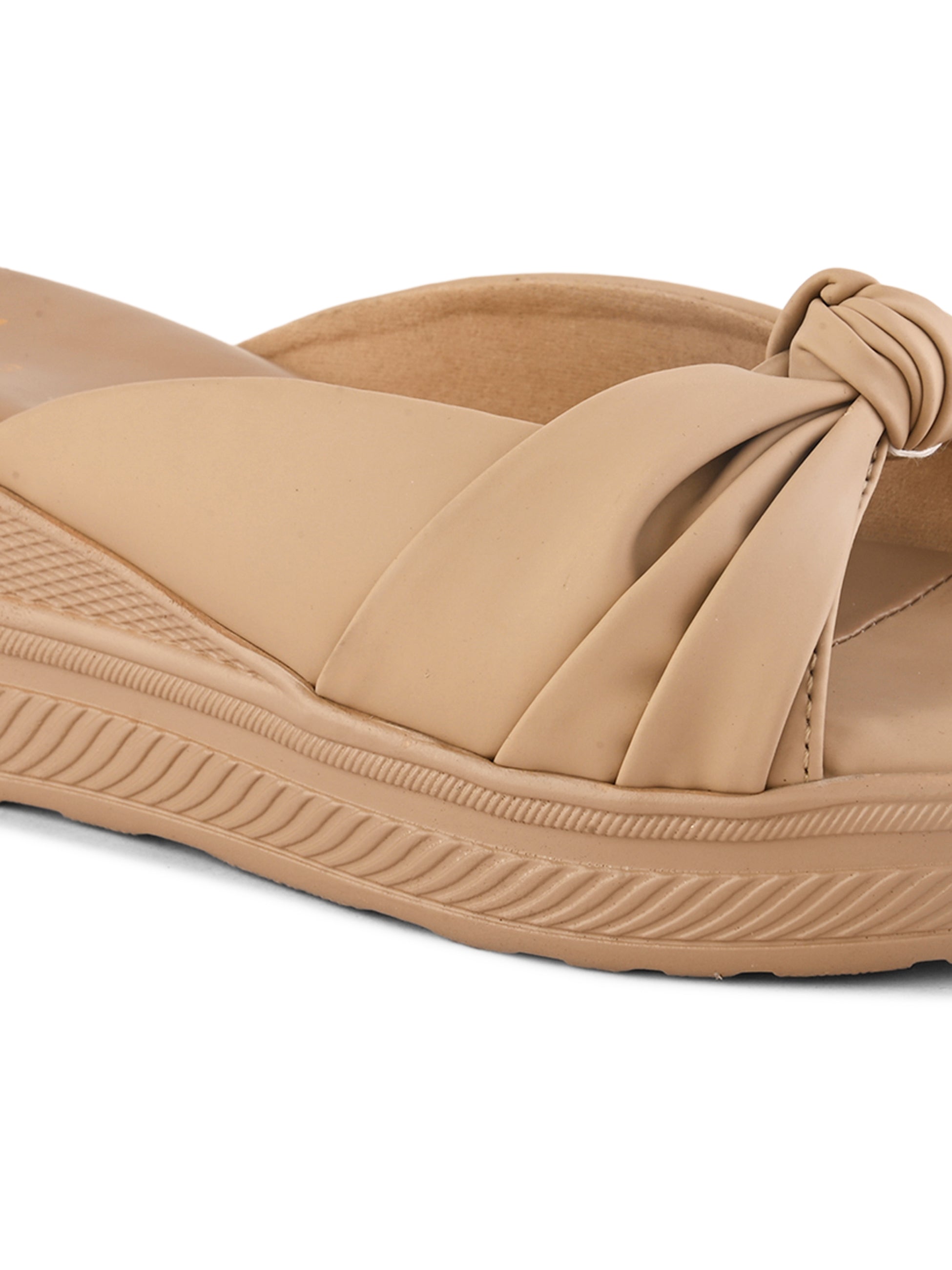 Stylish Knot Design Slip-On Wedge Sandal