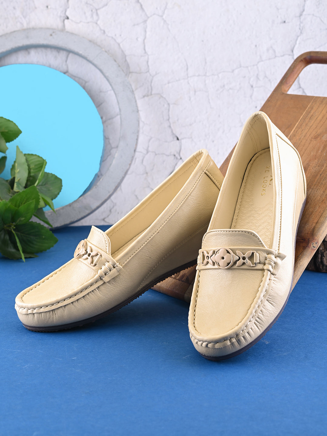 Classic Buckle Accent Comfort Wedge Heel Loafers