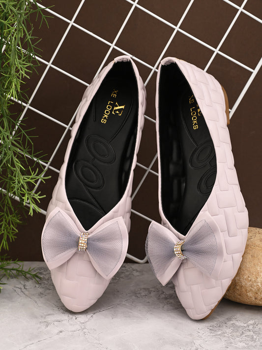 Textured Flats with Mesh Bow – Elegant Design, Comfortable Fit