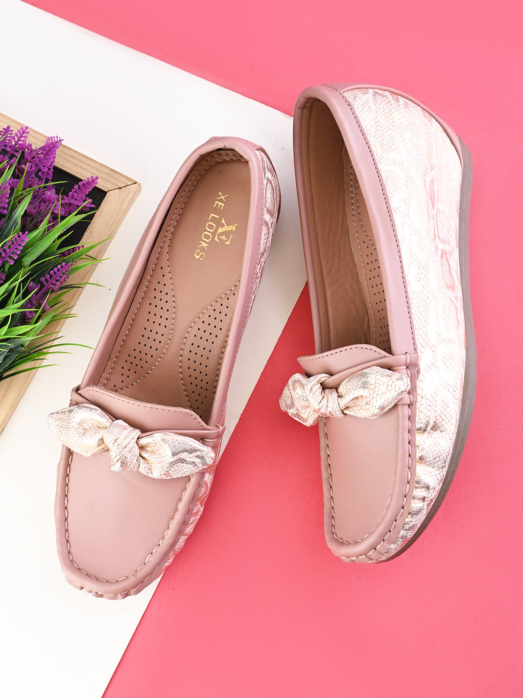 Elegant Bow with Snake-Print Loafers