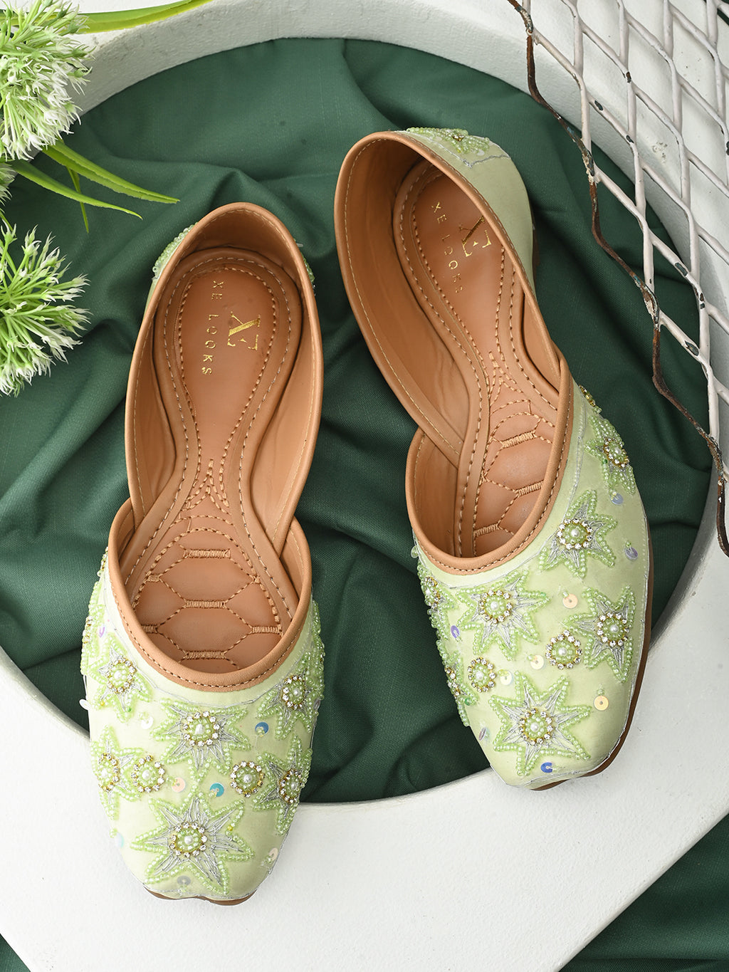 Handcrafted Embroidered Punjabi Juttis