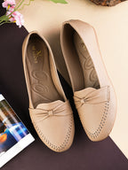 Elegant Design With A Stylish Knot Bellies