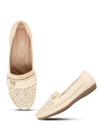 Comfortable & Trendy Slip-On Ballerians