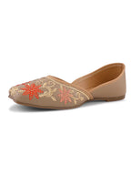 Elegant Embroidered Ethnic Juttis