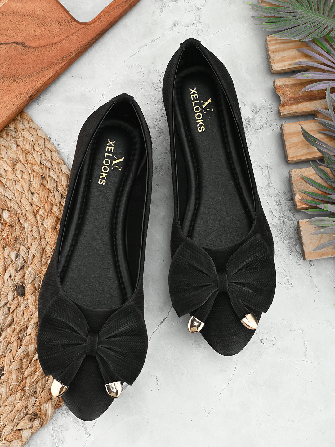 Tipped Bow with Elegant Design Flat Bellies