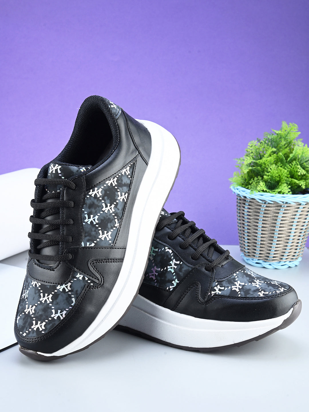 Soft lace up sneakers attractive lightweight Sneaker Shoes