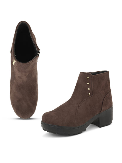 Comfortable & Fashionable Boots With Zip Closure