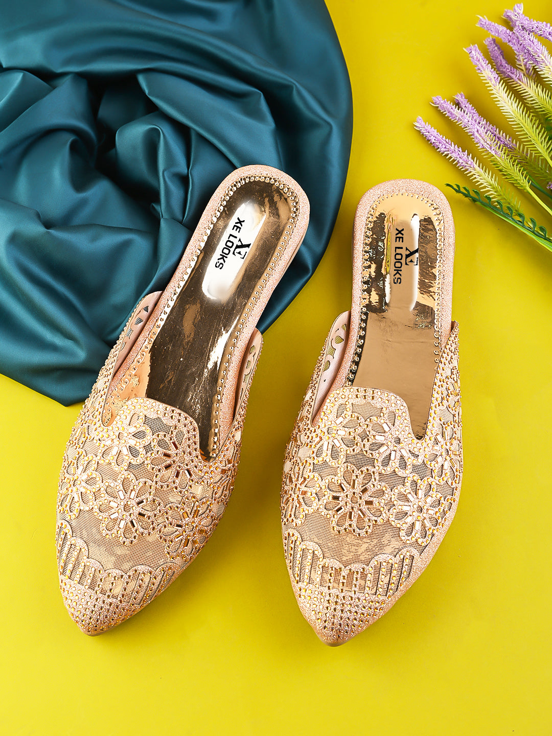 Embroidered Floral Cut-Out Design Mules
