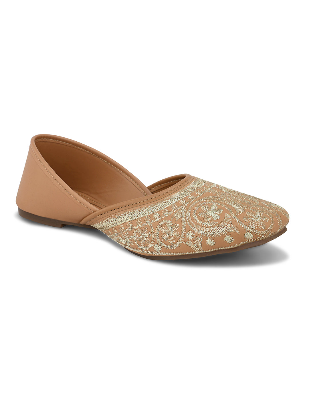 Handcrafted Traditional Design Juttis with Chic Embroidery