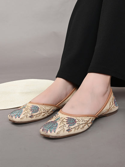 Flat Soft , Comfortable & Fancy Punjabi Jutti