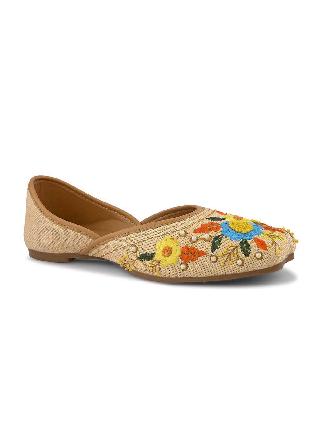 Traditional Floral Beaded Ethnic Juttis