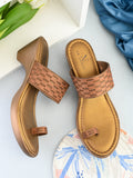 Wedge Toe-Ring Sandals Perforated Pleated Upper Strap