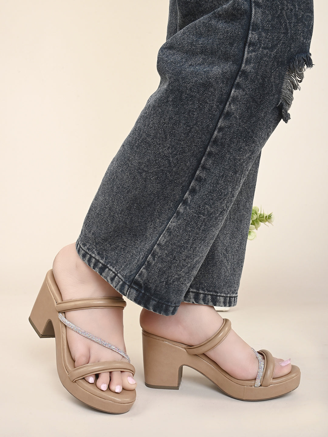 Trendy , Stylish & Fancy Block Heel Sandals With Ankle Strap