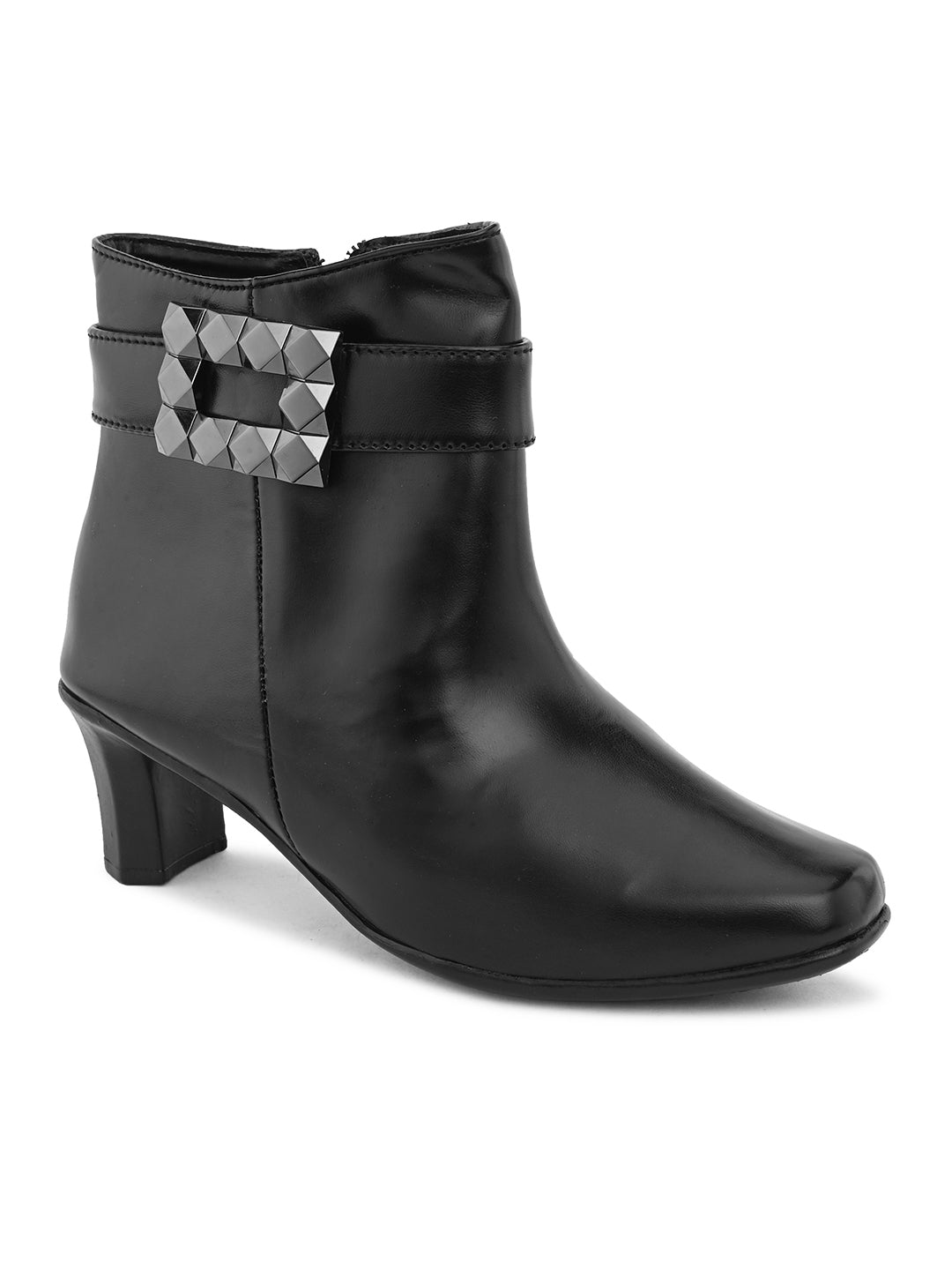 Comfortable & Stylish Zipper Black Boots