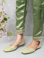 Traditional Handcrafted Punjabi juttis
