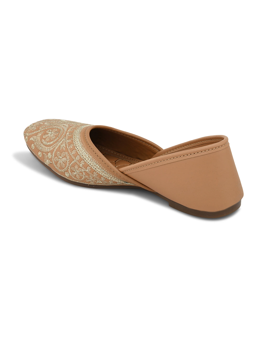 Handcrafted Traditional Design Juttis with Chic Embroidery