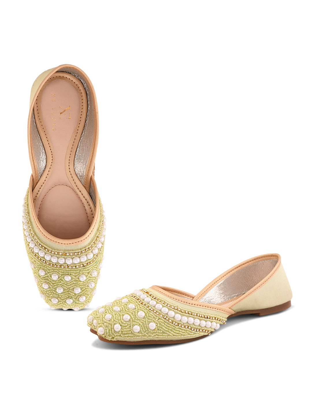 Traditional Handcrafted Punjabi juttis