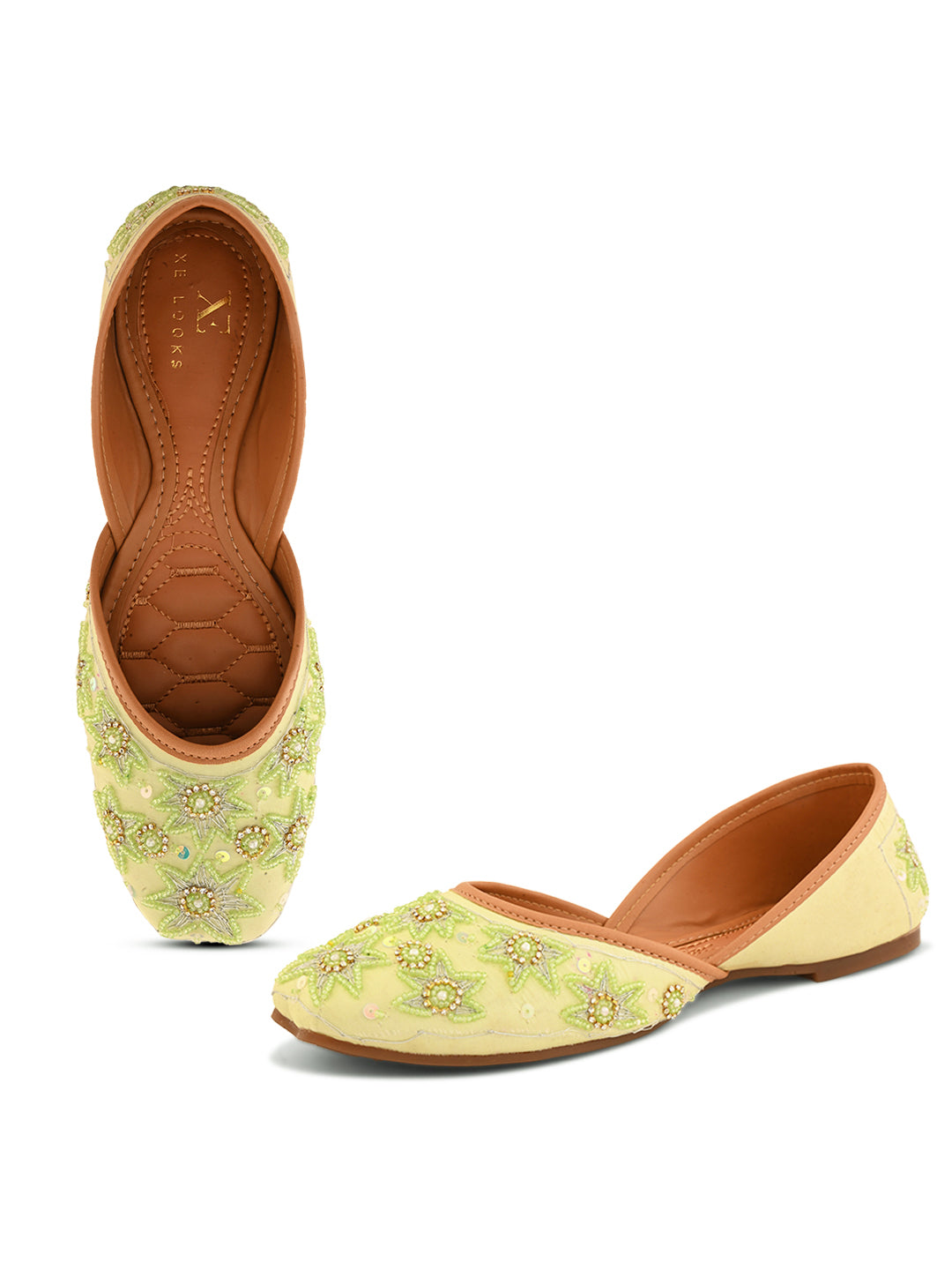 Handcrafted Embroidered Punjabi Juttis