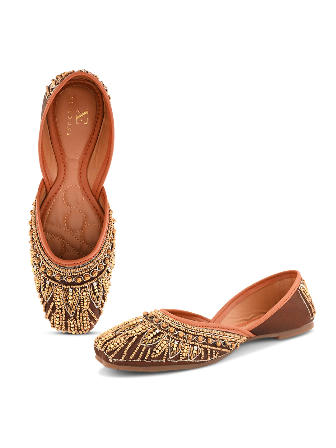 Handcrafted Traditional Design Punjabi Juttis