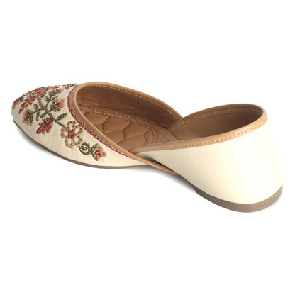 Elegant Design Comfortable & Fancy Ethnic Punjabi Juttis