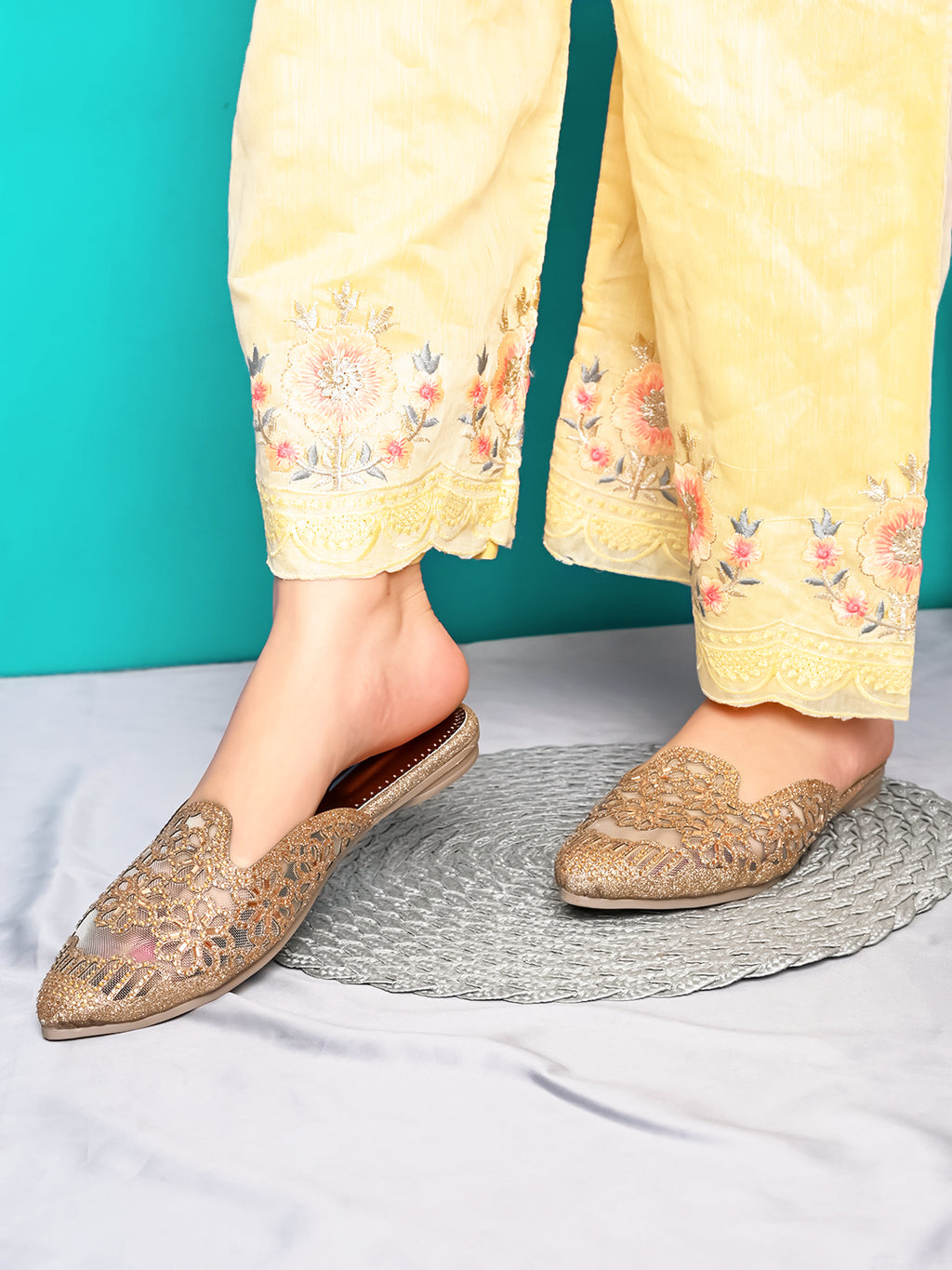 Embroidered Floral Cut-Out Design Mules