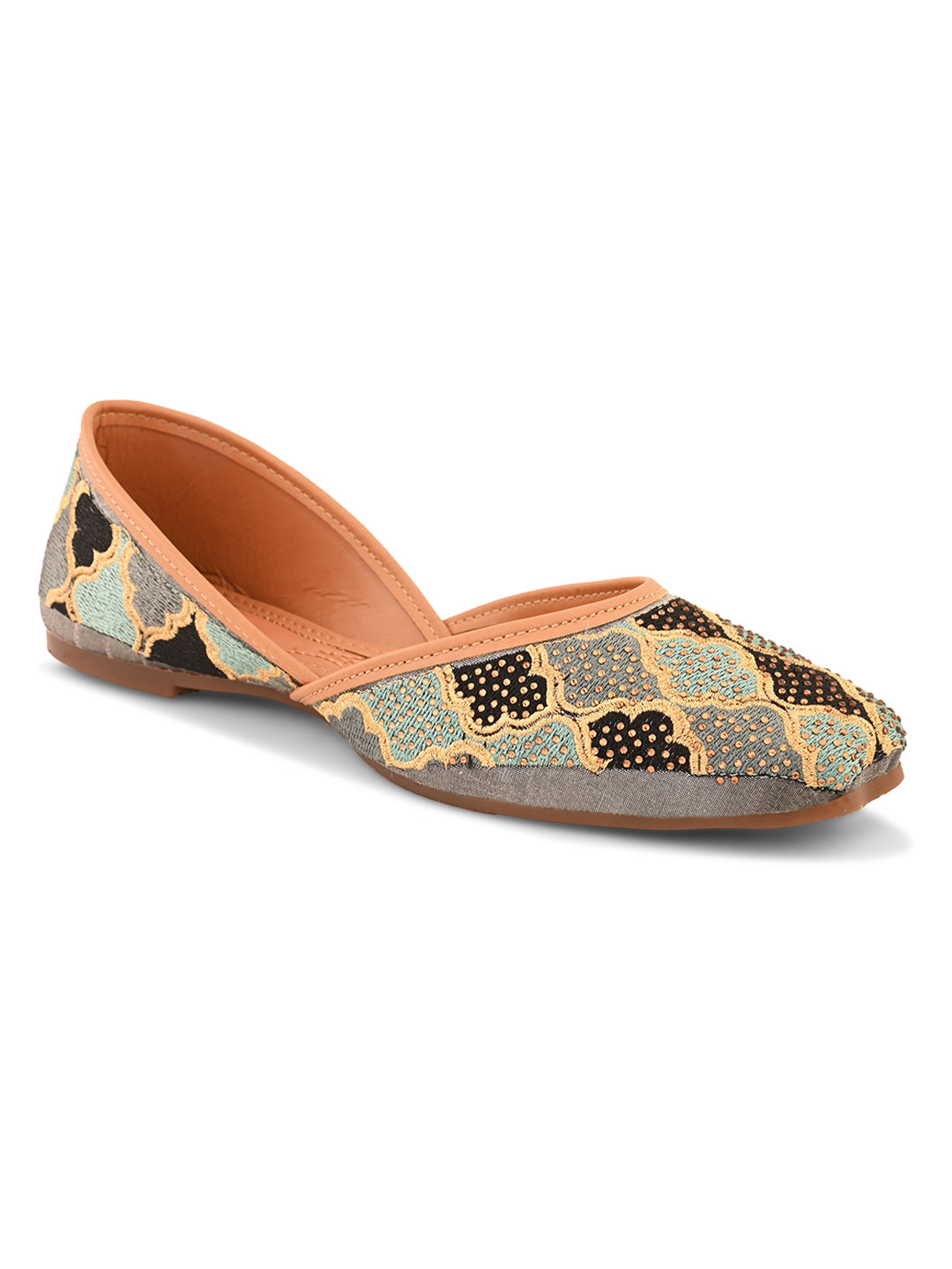 Traditional with Intricate Threadwork Juttis