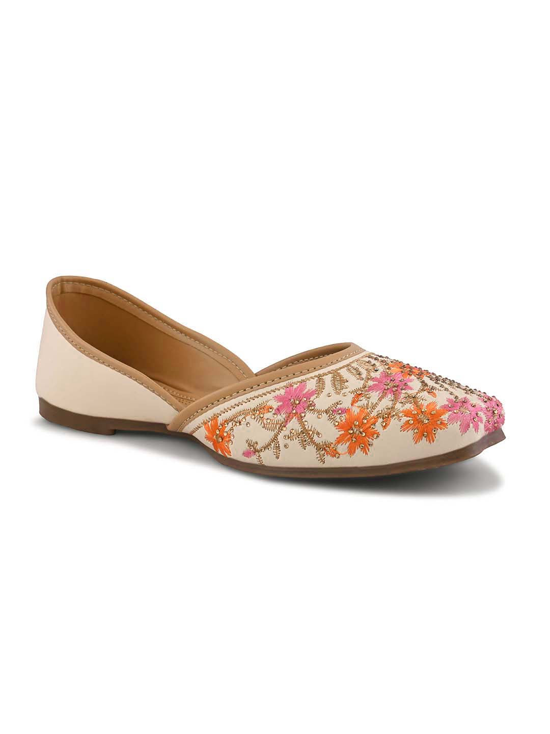Elegant Threadwork Designer Juttis