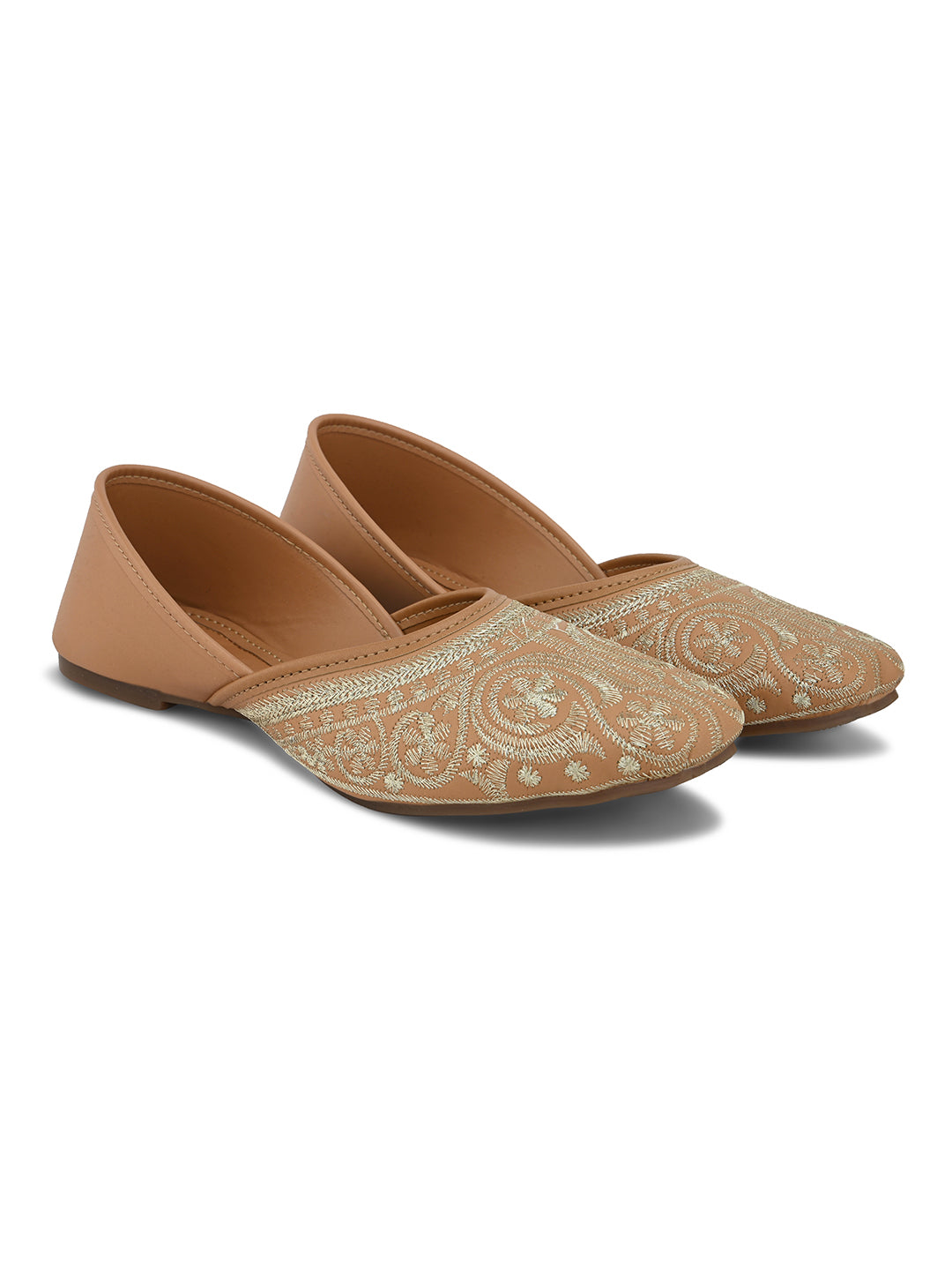 Handcrafted Traditional Design Juttis with Chic Embroidery