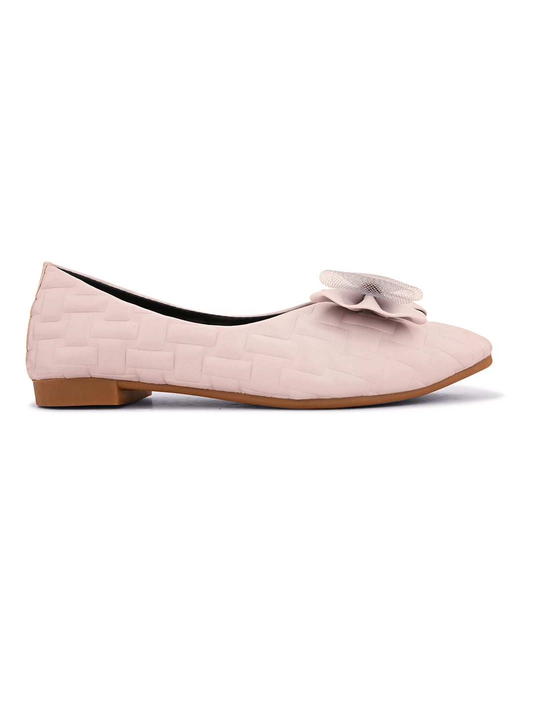 Textured Flats with Mesh Bow – Elegant Design, Comfortable Fit