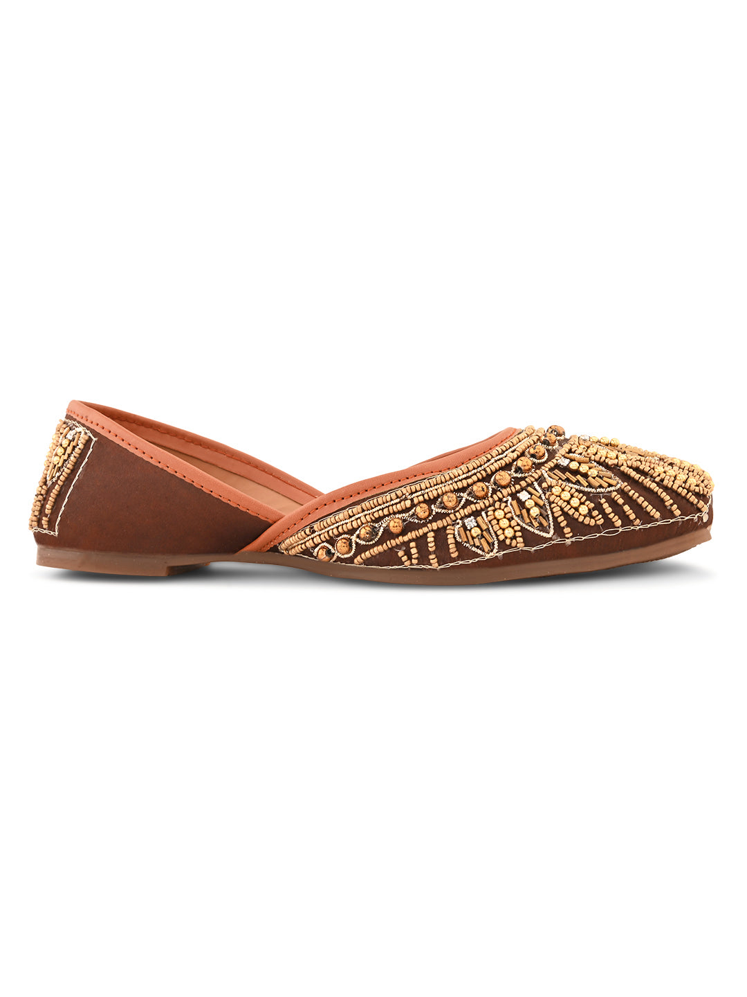 Handcrafted Traditional Design Punjabi Juttis