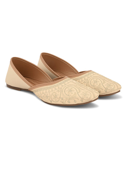 Handcrafted Traditional Design Juttis with Chic Embroidery