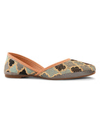 Traditional with Intricate Threadwork Juttis