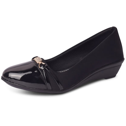 Classic & Graceful Ballerinas with Stylish Buckle