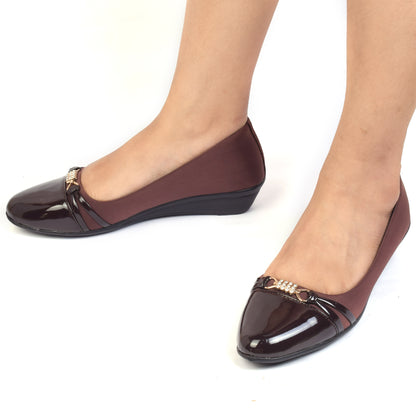 Classic & Graceful Ballerinas with Stylish Buckle