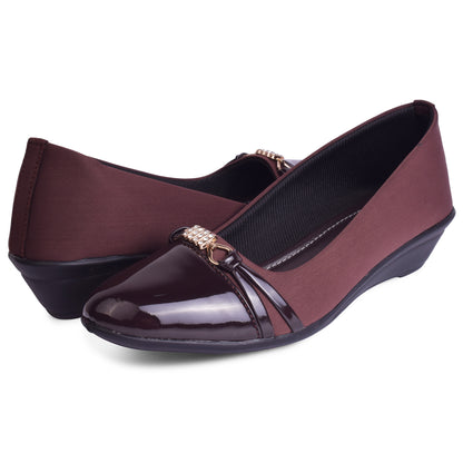 Classic & Graceful Ballerinas with Stylish Buckle