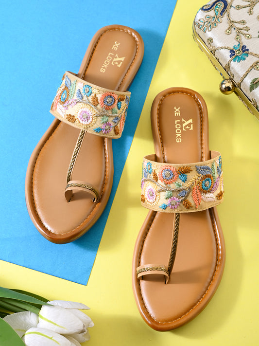 Chic Floral Embroidered Toe-Ring Flats Sandals