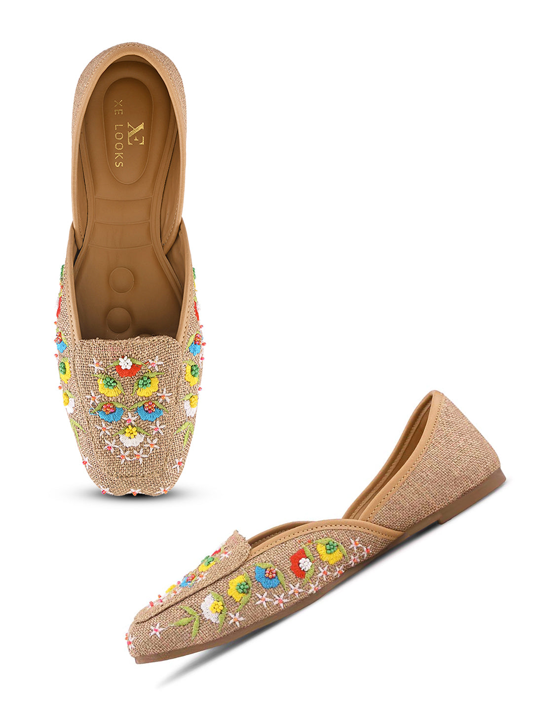 Elegant Floral Embroidered Ethnic Juttis