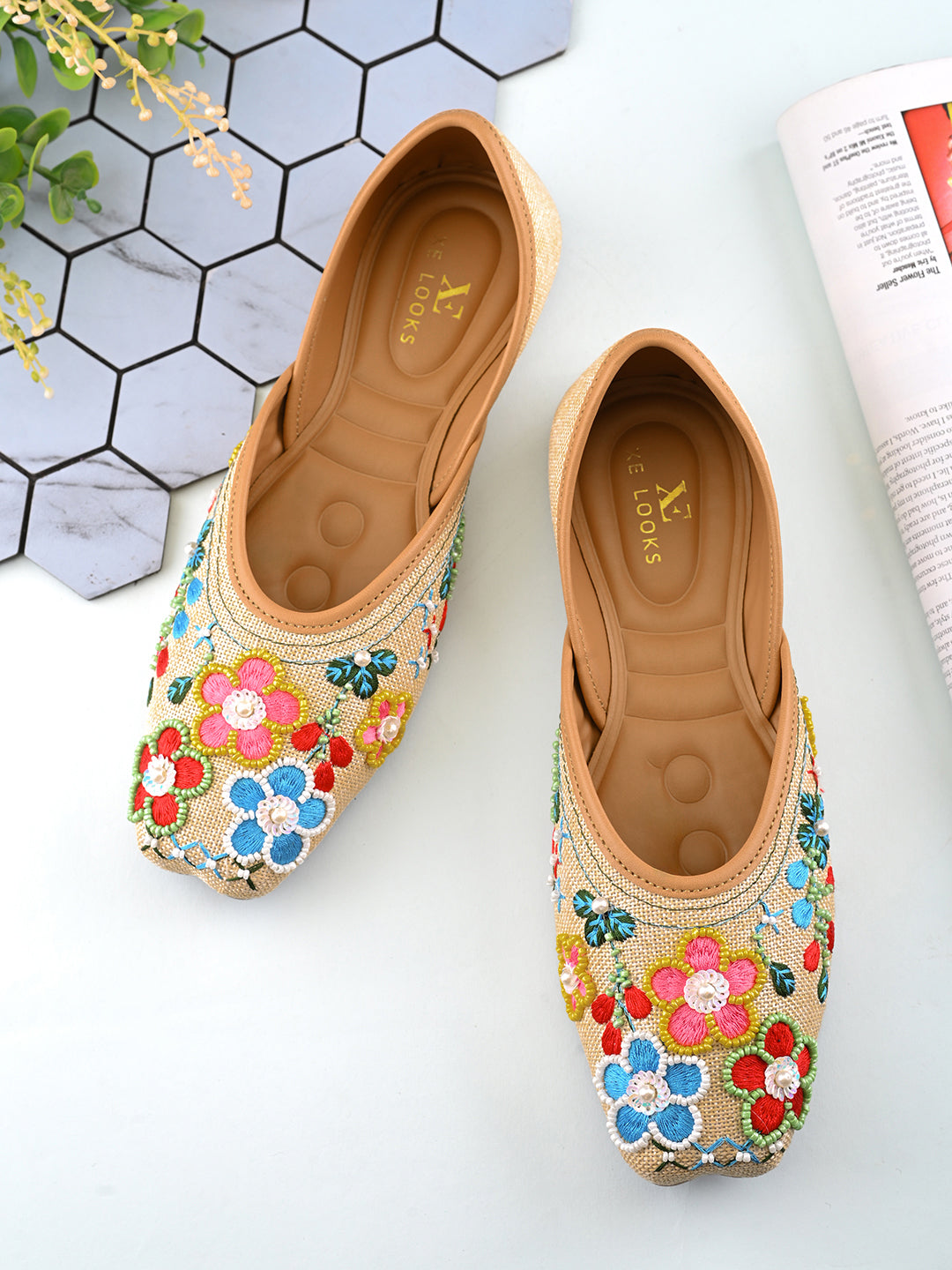 Ethnic Floral Beadwork Slip-On Juttis