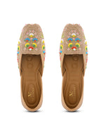 Elegant Floral Embroidered Ethnic Juttis