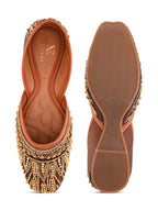 Handcrafted Traditional Design Punjabi Juttis
