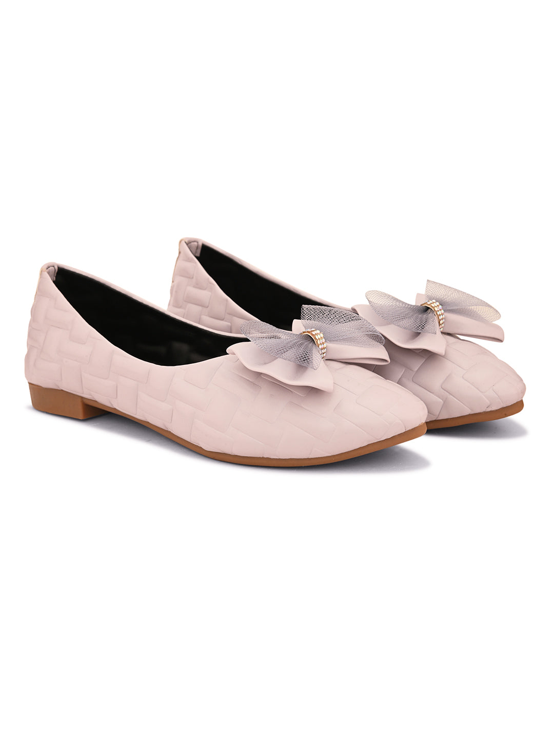 Textured Flats with Mesh Bow – Elegant Design, Comfortable Fit