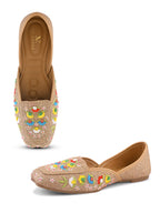 Elegant Floral Embroidered Ethnic Juttis