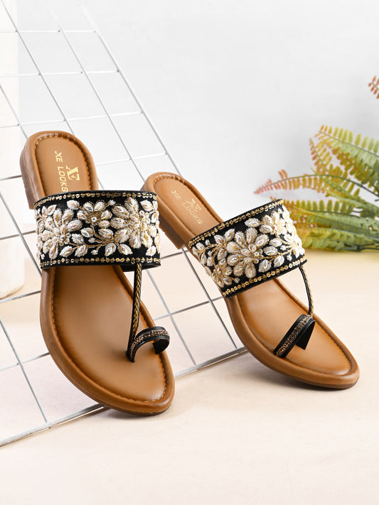 Stylish Floral Embellished Toe-Ring Flat Sandal